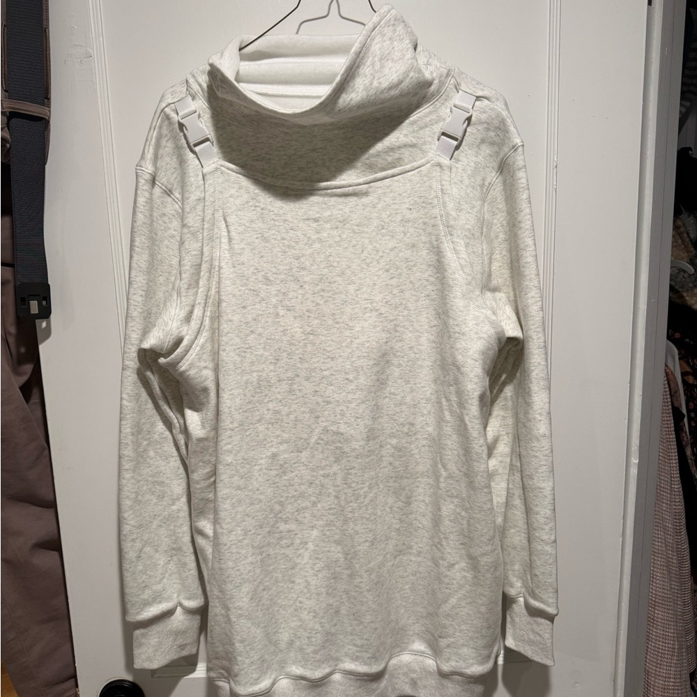 Latched Mama Buckle & Go Babywearing Pullover